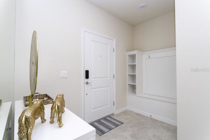 Image No.6-5 Bed Townhouse for sale