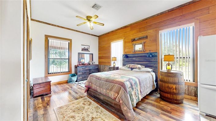 Image No.31-3 Bed House for sale