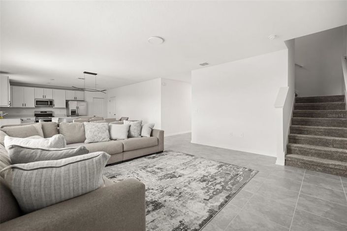 Image No.2-4 Bed House for sale