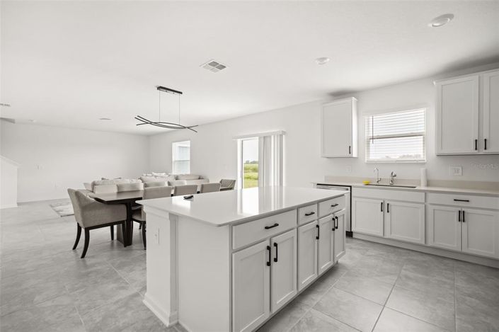 Image No.8-4 Bed House for sale