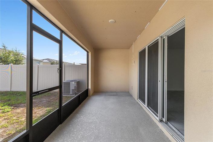 Image No.32-3 Bed Townhouse for sale