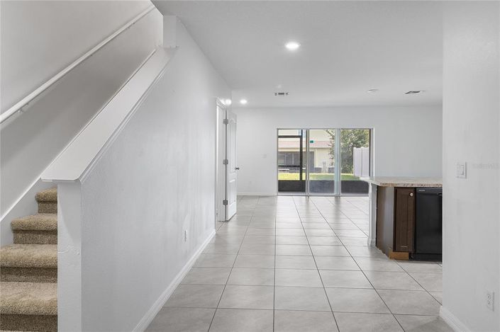 Image No.9-3 Bed Townhouse for sale
