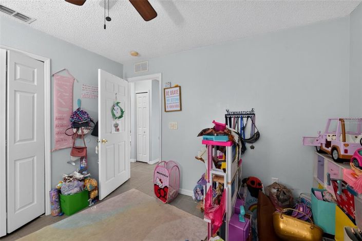 Image No.19-3 Bed House for sale