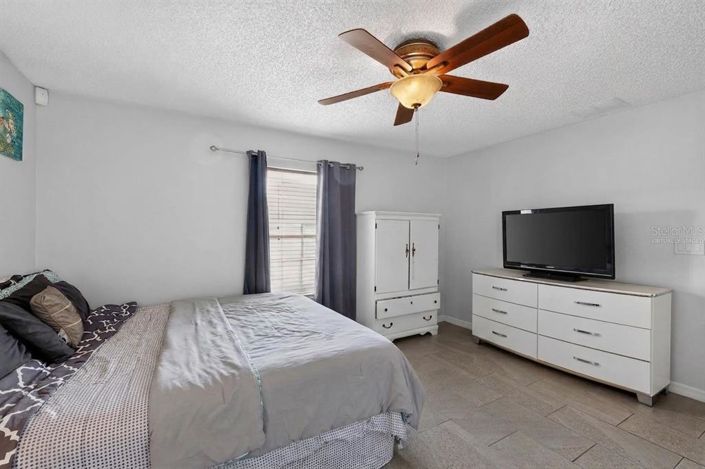 Image No.9-3 Bed House for sale