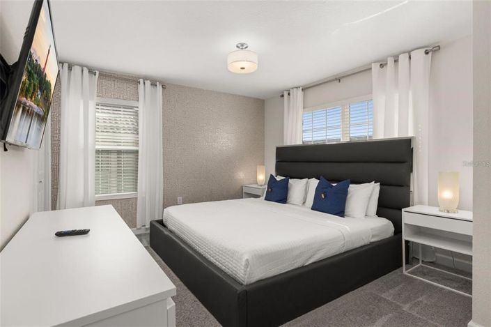 Image No.27-5 Bed Townhouse for sale