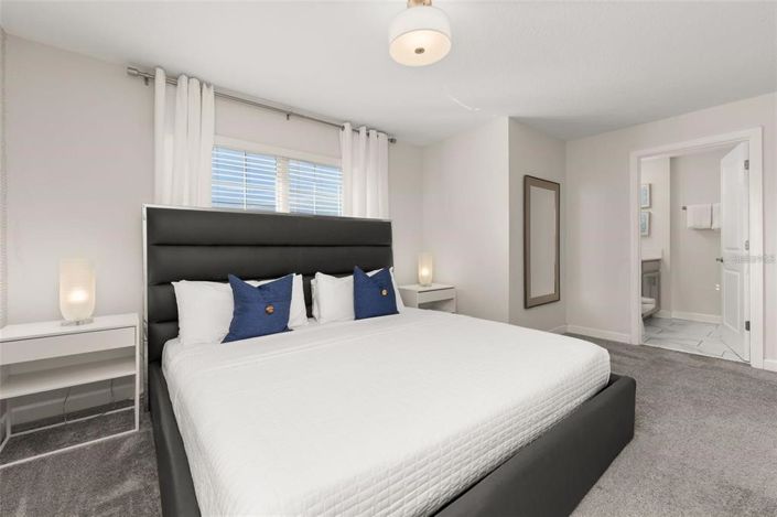 Image No.28-5 Bed Townhouse for sale