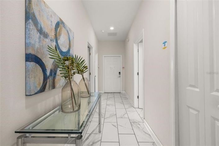 Image No.3-5 Bed Townhouse for sale
