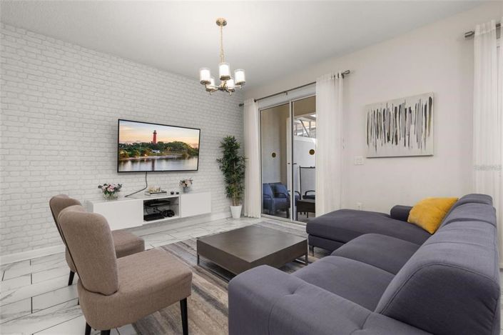 Image No.6-5 Bed Townhouse for sale