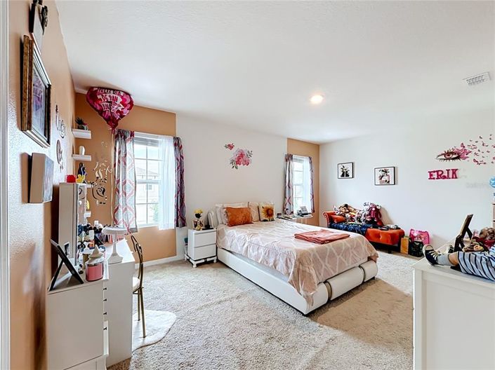 Image No.25-5 Bed House for sale