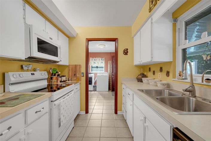 Image No.15-2 Bed House for sale