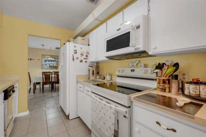 Image No.17-2 Bed House for sale