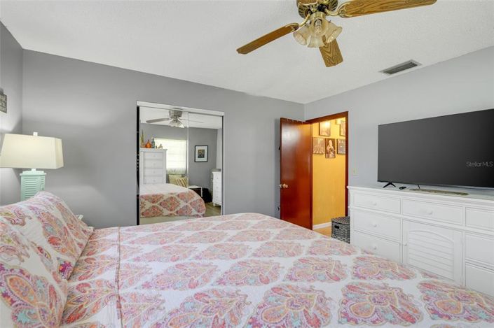 Image No.21-2 Bed House for sale
