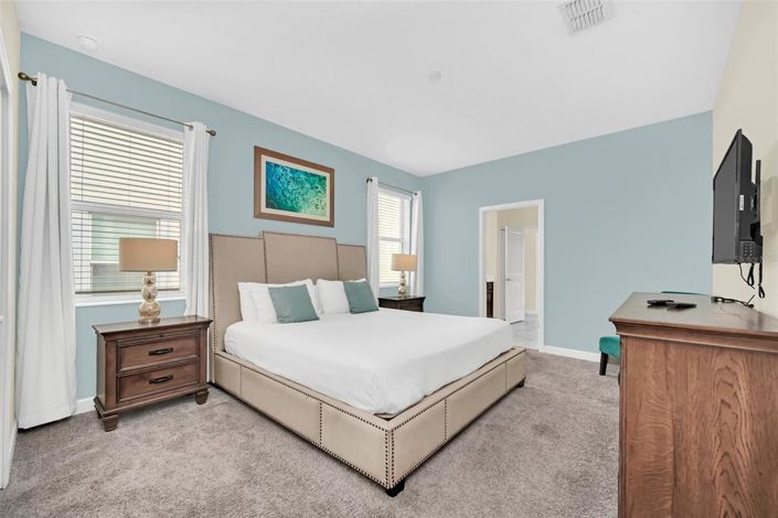 Image No.20-8 Bed House for sale