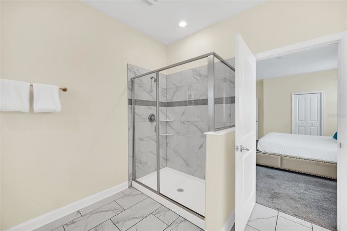 Image No.25-8 Bed House for sale