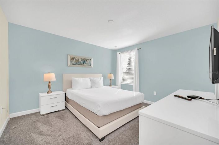 Image No.26-8 Bed House for sale