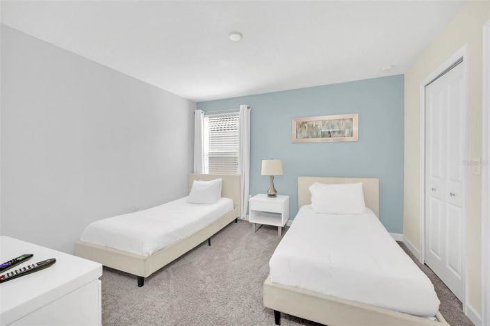 Image No.28-8 Bed House for sale