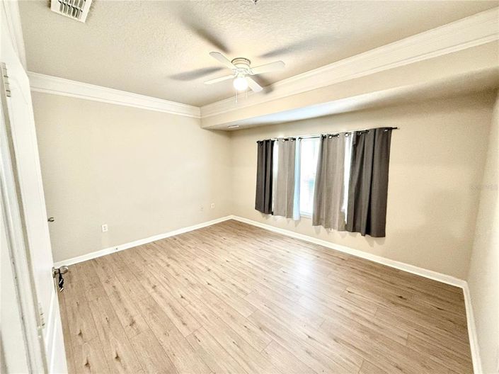 Image No.10-3 Bed Apartment for sale