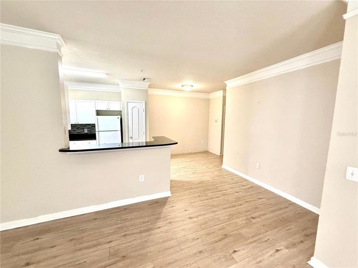 Image No.8-3 Bed Apartment for sale