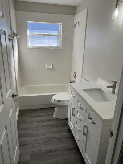 Image No.11-3 Bed House for sale