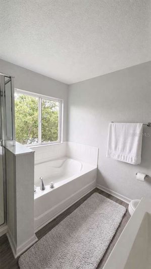 Image No.9-2 Bed Townhouse for sale