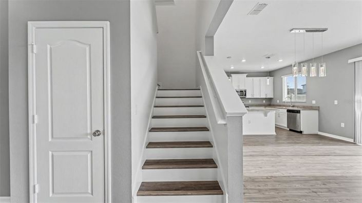 Image No.10-5 Bed House for sale