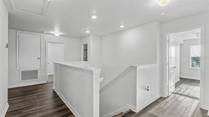 Image No.12-5 Bed House for sale