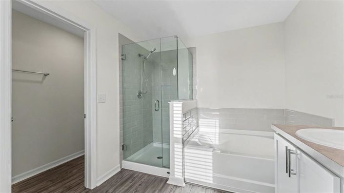 Image No.16-5 Bed House for sale