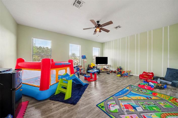 Image No.20-6 Bed House for sale