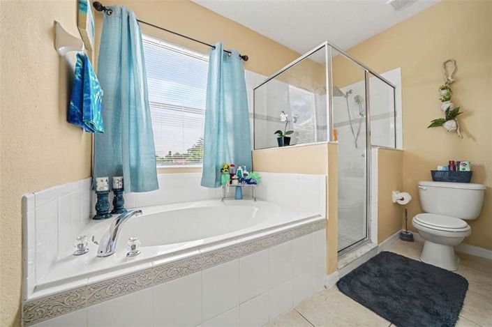 Image No.23-6 Bed House for sale