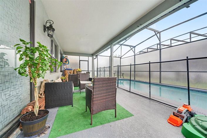 Image No.28-6 Bed House for sale