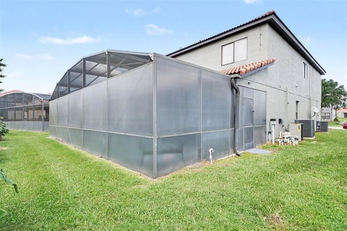 Image No.33-6 Bed House for sale