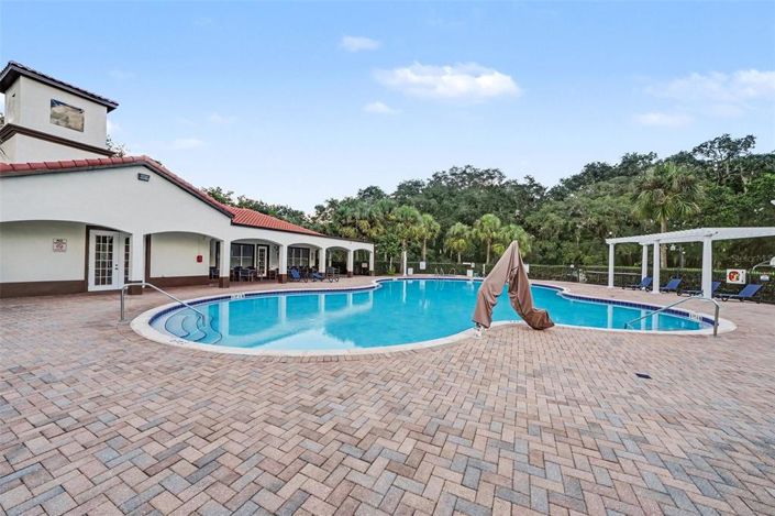 Image No.43-6 Bed House for sale