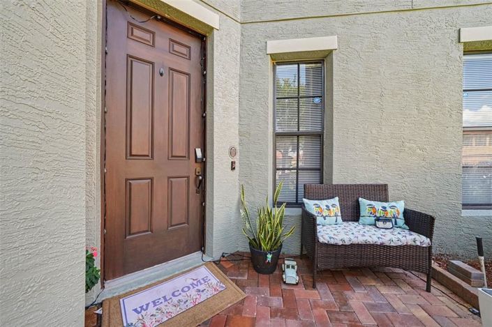 Image No.5-6 Bed House for sale