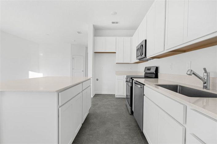 Image No.8-3 Bed Townhouse for sale