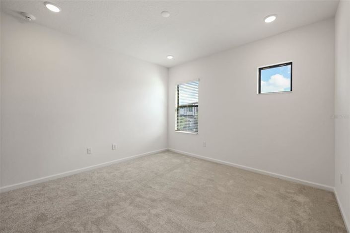 Image No.14-9 Bed House for sale