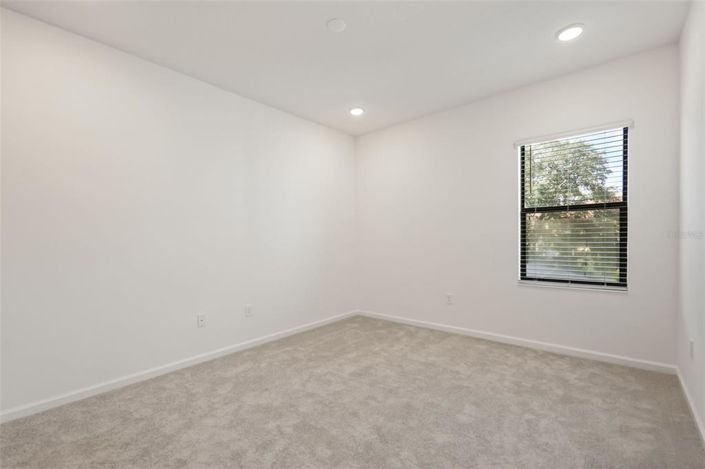 Image No.17-9 Bed House for sale