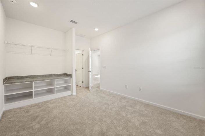 Image No.20-9 Bed House for sale
