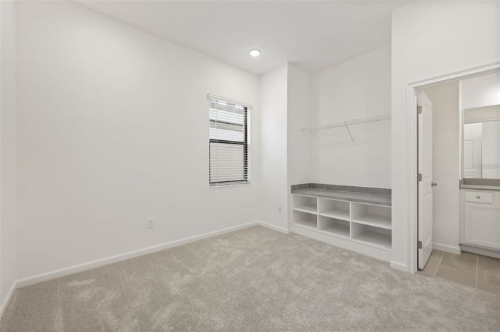 Image No.35-9 Bed House for sale