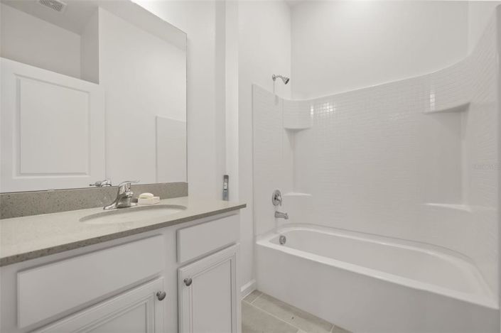 Image No.38-9 Bed House for sale