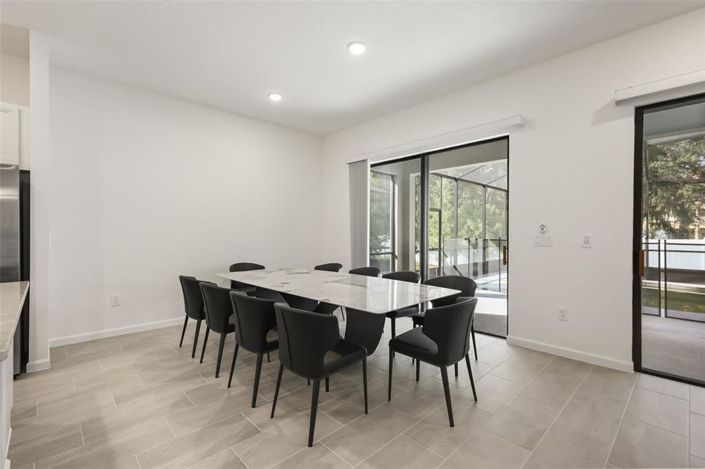 Image No.7-9 Bed House for sale