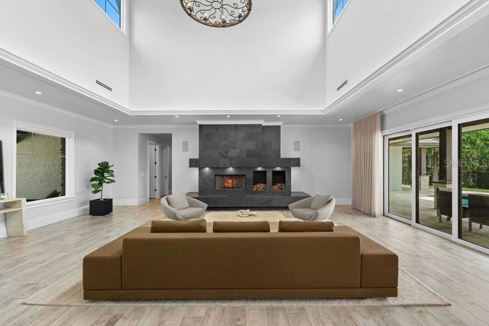 Image No.9-4 Bed House for sale