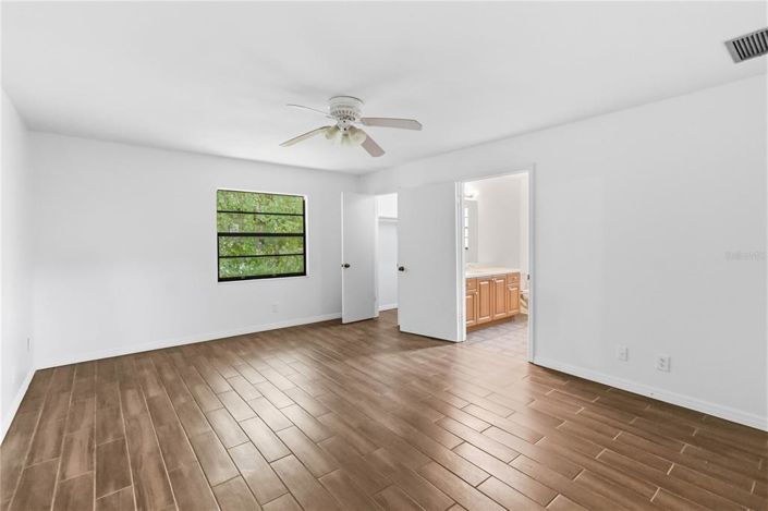 Image No.29-4 Bed House for sale