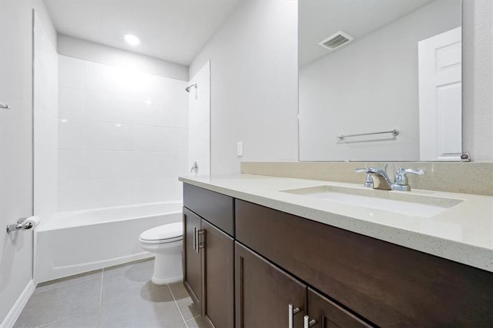 Image No.30-5 Bed House for sale