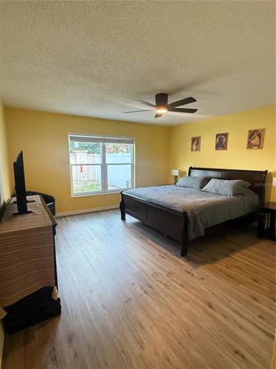 Image No.9-2 Bed House for sale