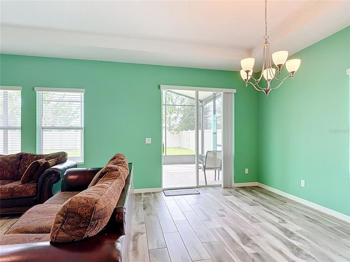 Image No.13-3 Bed House for sale