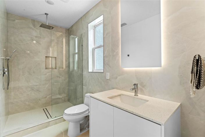Image No.14-4 Bed House for sale