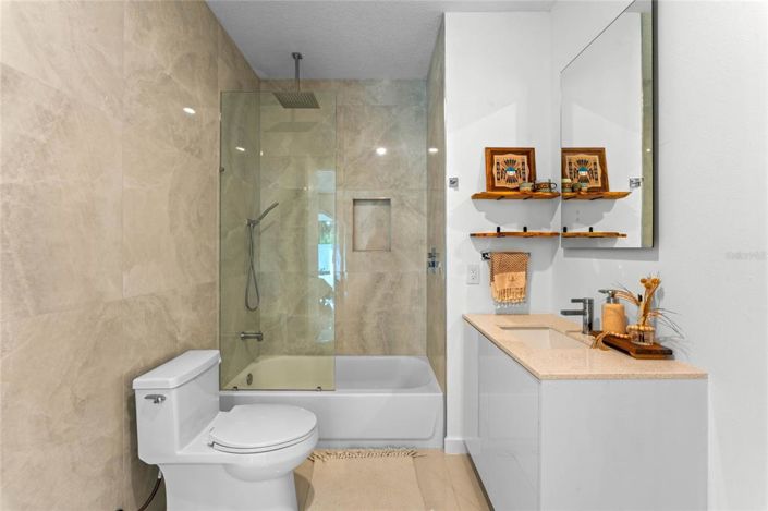 Image No.23-4 Bed House for sale