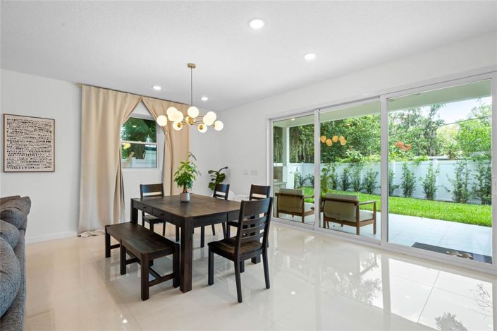 Image No.6-4 Bed House for sale