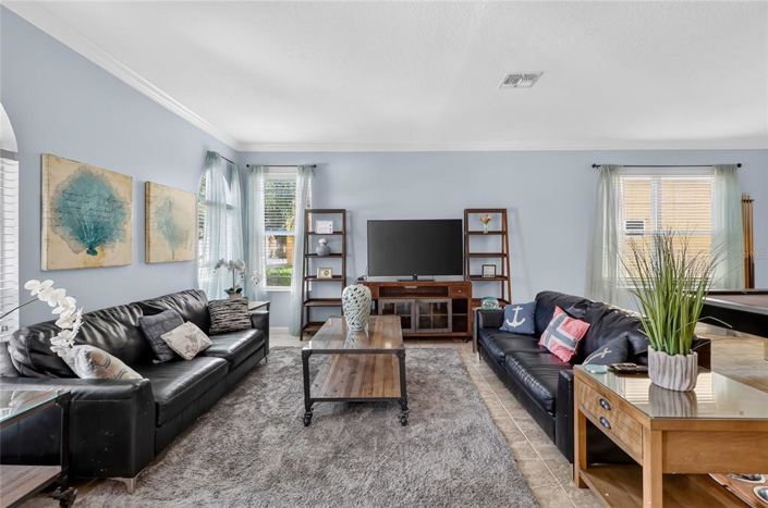 Image No.4-6 Bed House for sale