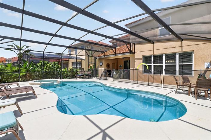 Image No.42-6 Bed House for sale